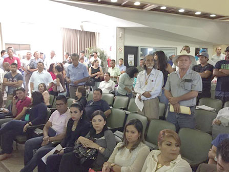 ciudadanos frente el congreso